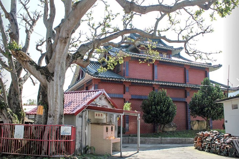 西寧寺與老樹 照片提供者：吉安鄉公所