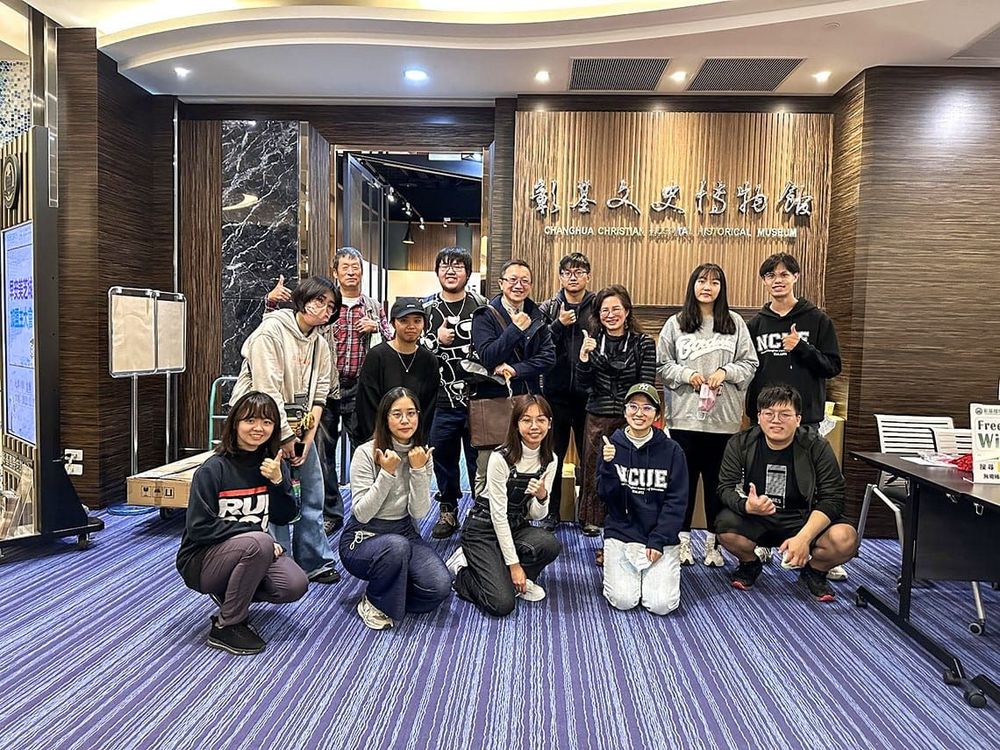 本專案計畫建置者與彰基文史博物館詹麗珠館長在博物館前合影 照片提供者：胡其瑞／拍攝日期：2022/12/20