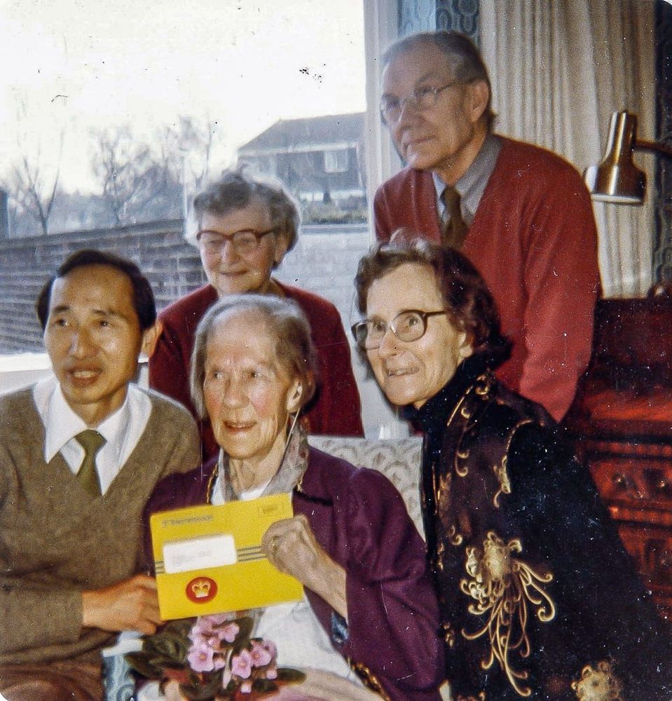 連瑪玉女士100歲壽辰。典藏者：彰基文史博物館。發佈於《彰基文史博物館文史資料庫》[http://cchhmuseum.org/archive/detail.php?sid=835] 照片提供者：蘭大弼家族（長子）