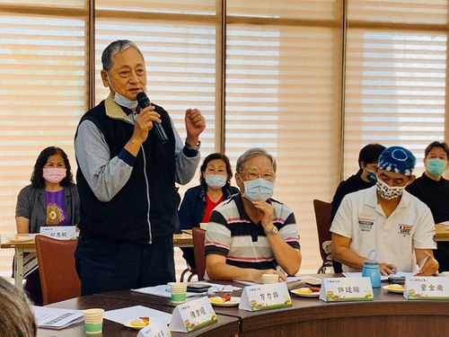 32方力非談岳父遭遇