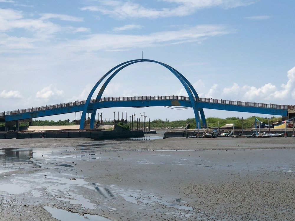王者之弓橋(退潮)照片提供者：彰化海洋食研基地團隊