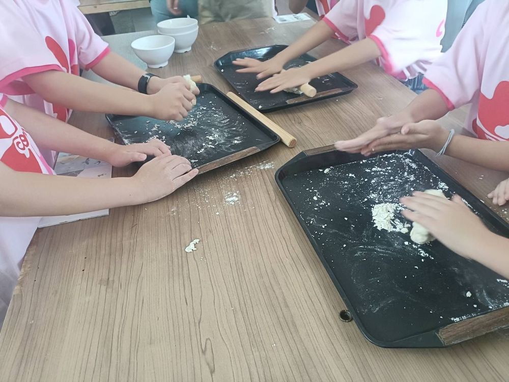親手體驗食物製作過程-1照片提供者：彰化海洋食研基地團隊