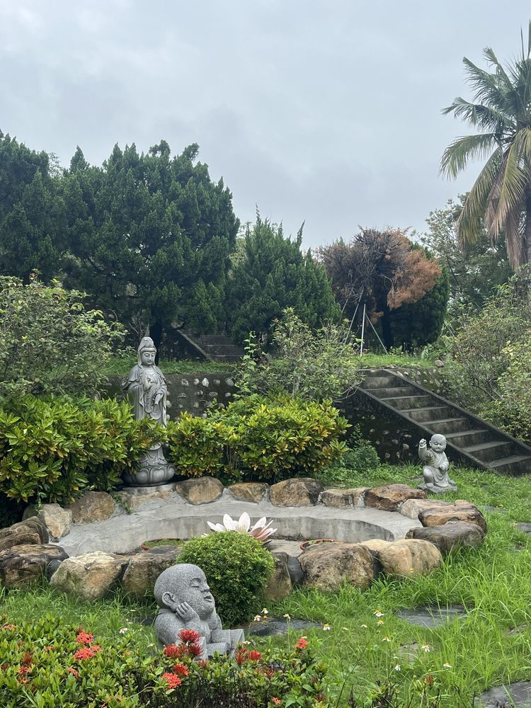 遺址前方的庭園造景（照片提供者：張庭瑜/ 拍攝日期：2026/04/25）