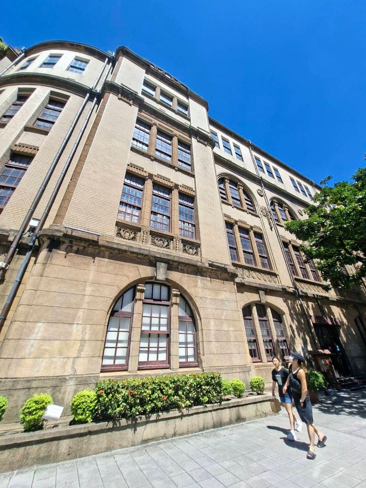 古道入口，綠意盎然照片拍攝者：洪光君 / 拍攝日期：2021/4/6