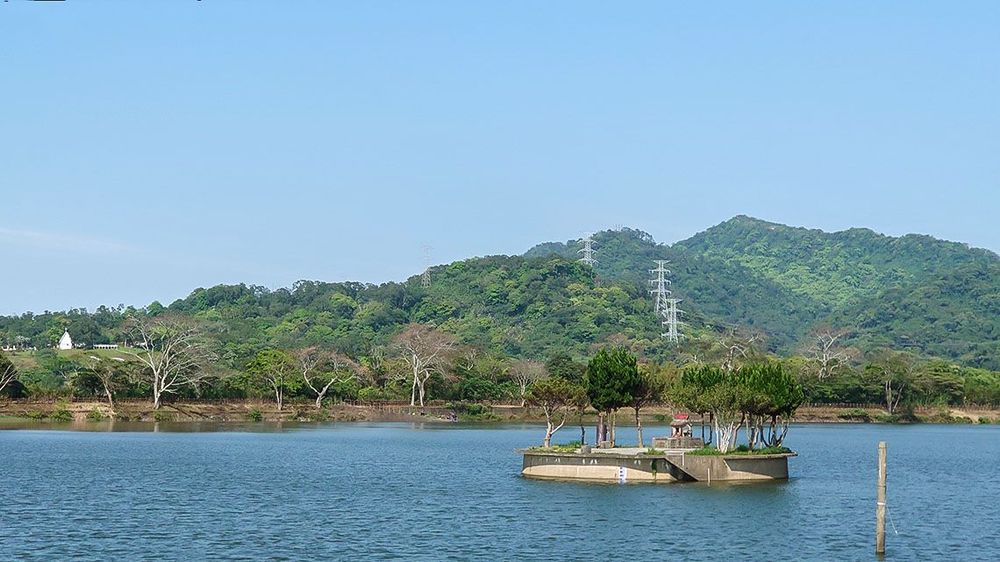 水中土地公廟遠處