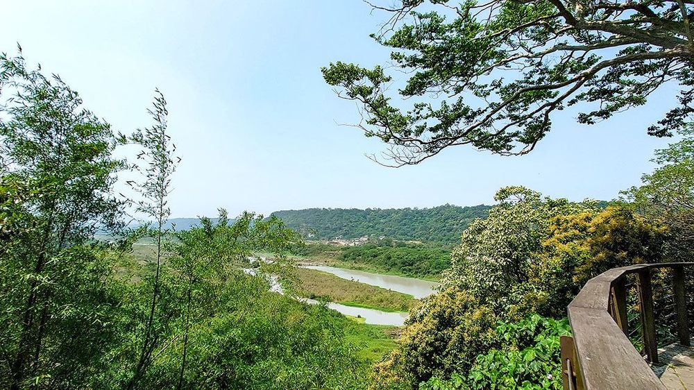 從大溪公園眺望大漢溪、對岸照片拍攝者：洪光君 / 拍攝日期：2021/4/12