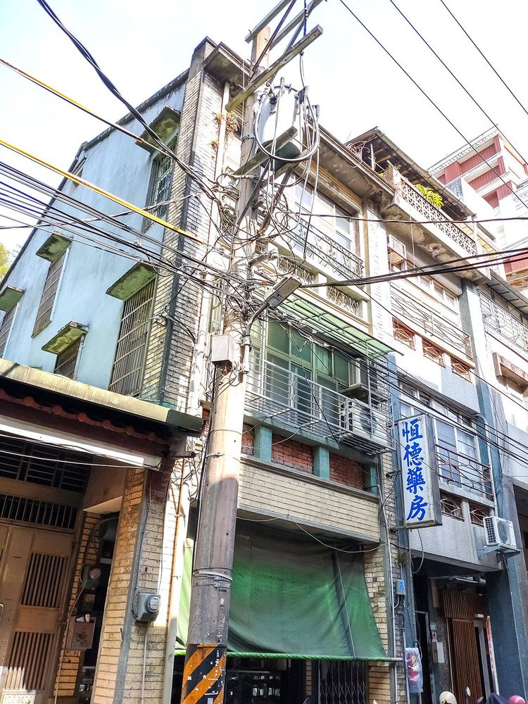 恒德藥房立面。照片拍攝者：林三德 / 拍攝日期：2022/09/09
