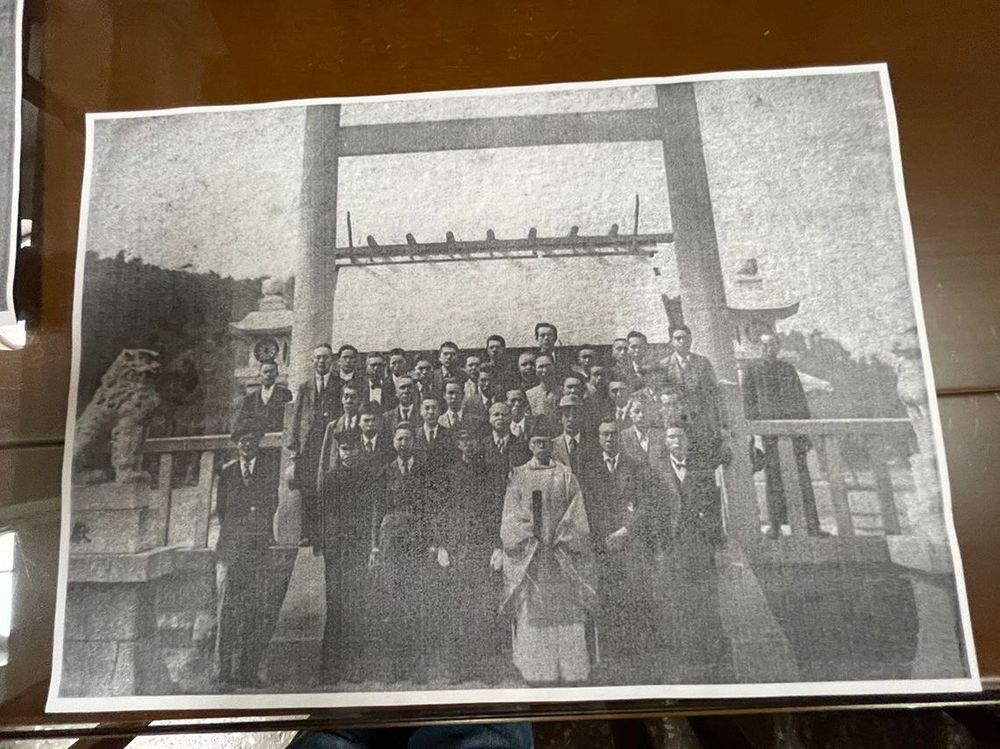 文山神社照片：二旁狛犬清晰可見（謝國淵先生提供）。照片拍攝者：陳粉 / 拍攝日期：2022/09/09