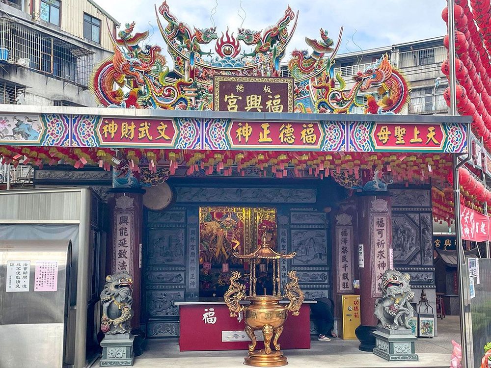 湳仔溪畔福興宮