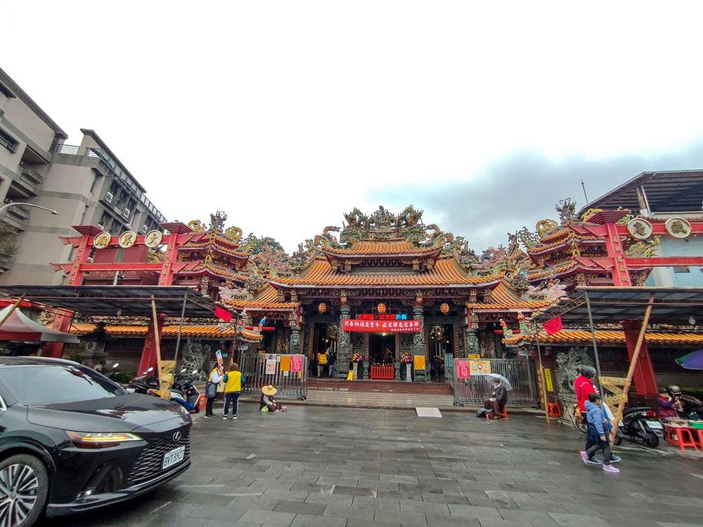 地藏庵正面全景。照片拍攝者：海山文史團隊