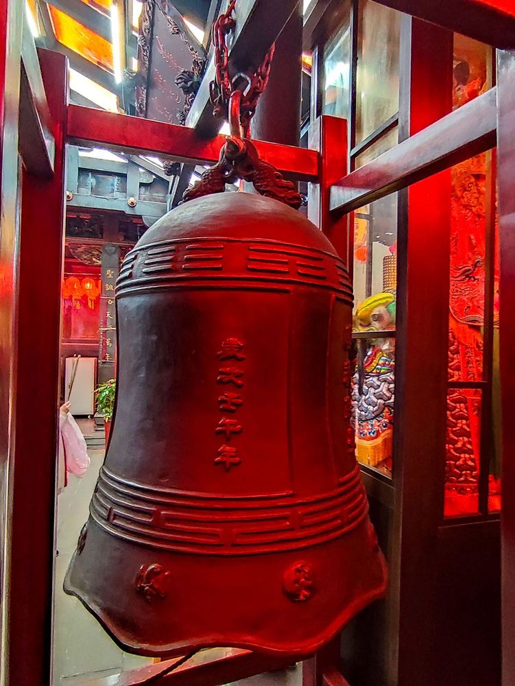 武聖廟中的古鐘。照片拍攝者：海山文史團隊