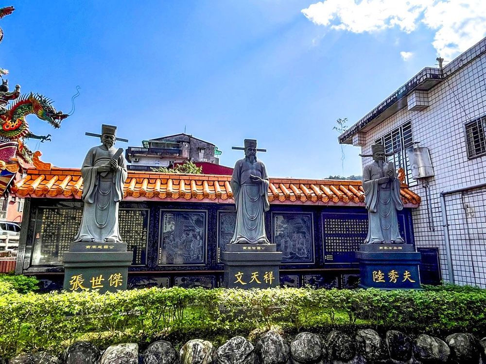 雙溪三忠廟-三公銅像