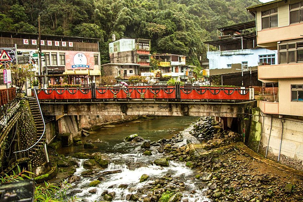 連接起石碇西街與東街