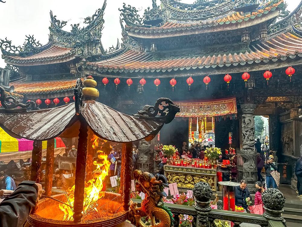 三峽祖師廟香爐 照片提供者：謝基煌、江逸傑、林岑怡、邱文仕 / 拍攝日期：2025/05/01