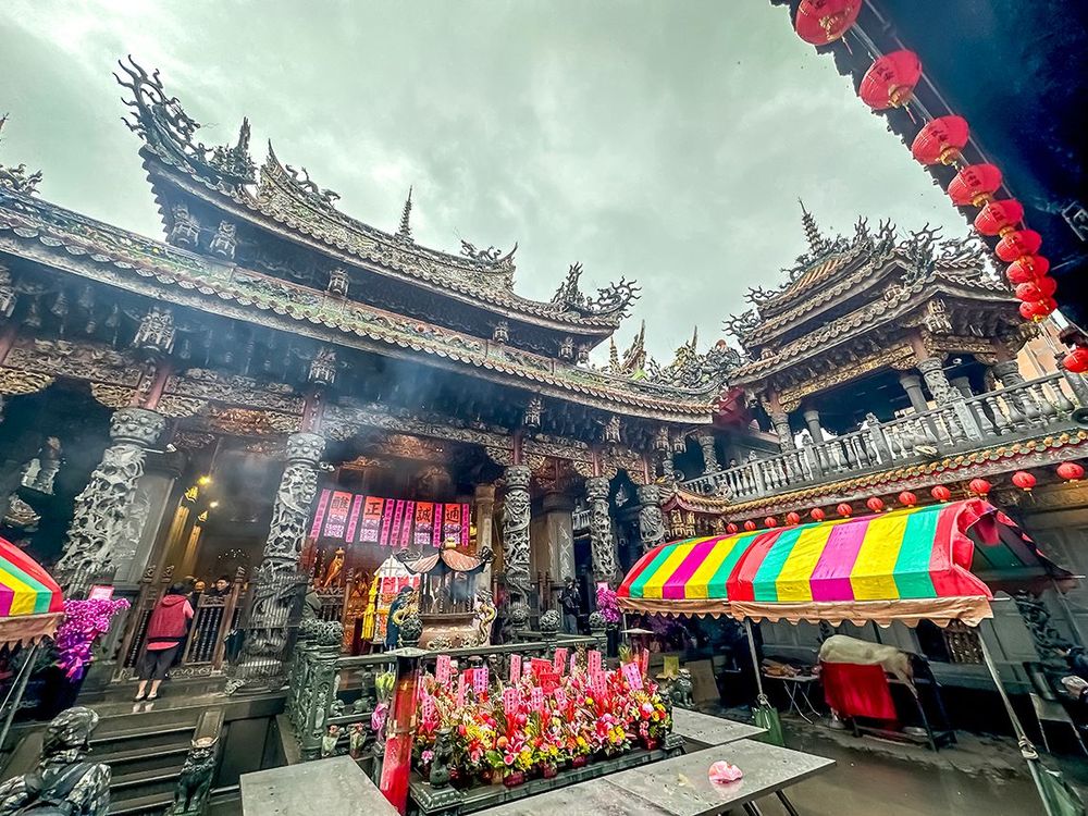 三峽祖師廟正殿外觀 照片提供者：謝基煌、江逸傑、林岑怡、邱文仕 / 拍攝日期：2025/05/01