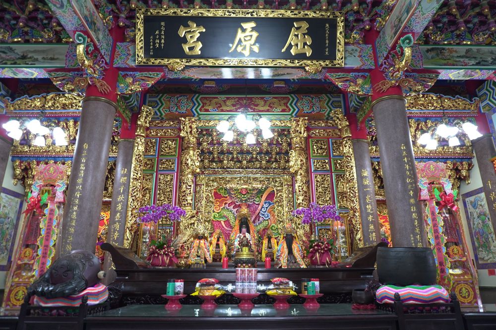 洲美屈原宮為水仙尊王廟，以屈原為主祀。／資料來源：毛毓翔拍攝（2025年5月27日）。