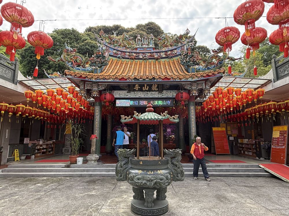 廟埕（照片拍攝者：陳粉／拍照日期：2025/4/19）