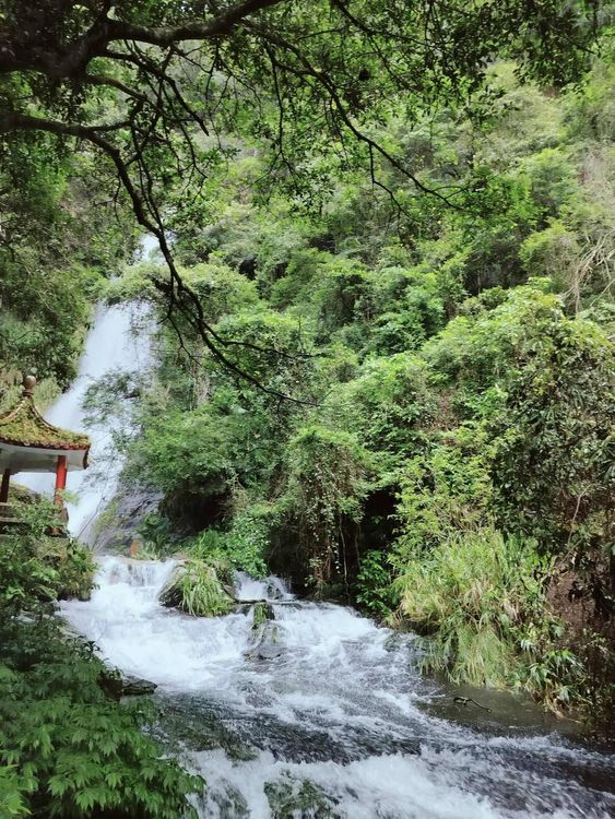 04五峰旗瀑布風景區