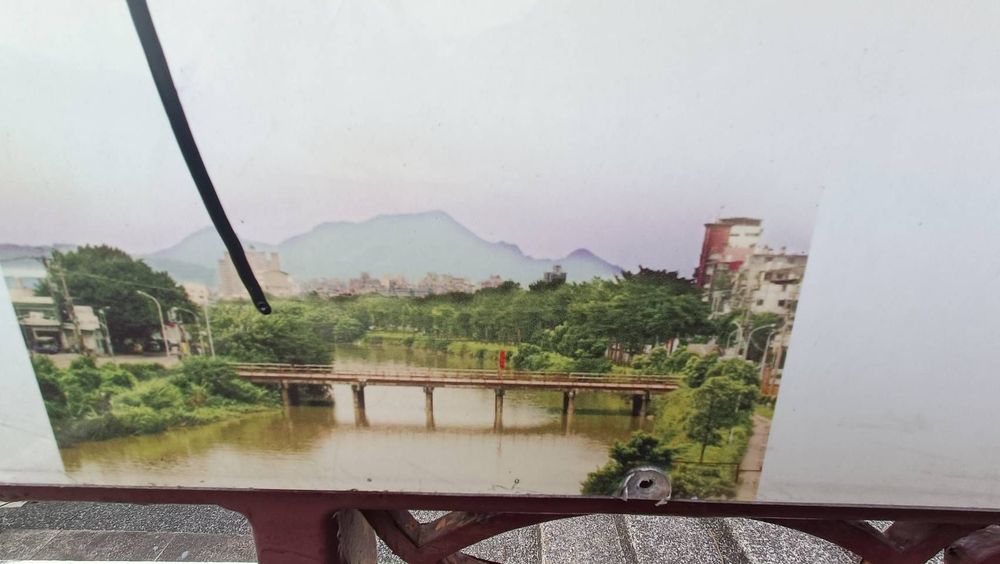拍攝新北市政府早期南興橋意像看板圖（照片提供者：梁宏華 / 拍攝日期：2026.08.13）