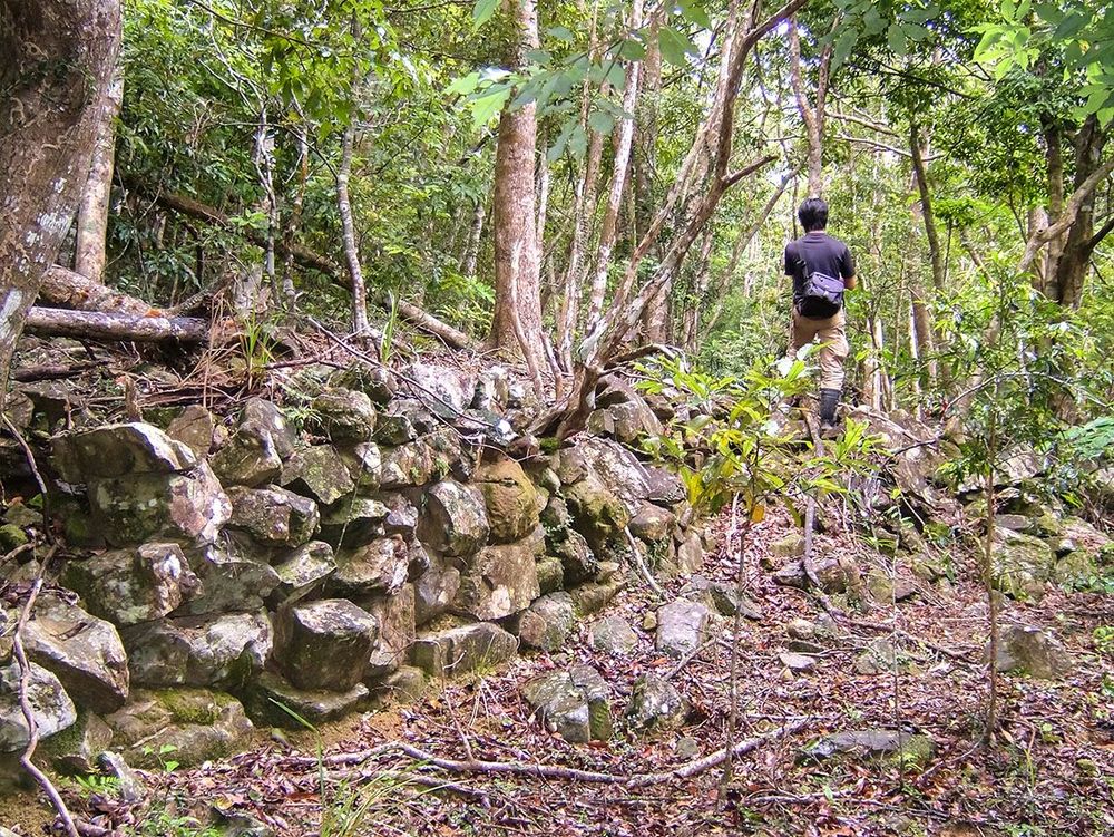 出水坡駐在所的圍牆砌石 照片提供者：原住民族委員會原住民族文化發展中心／拍攝日期：109.11.27