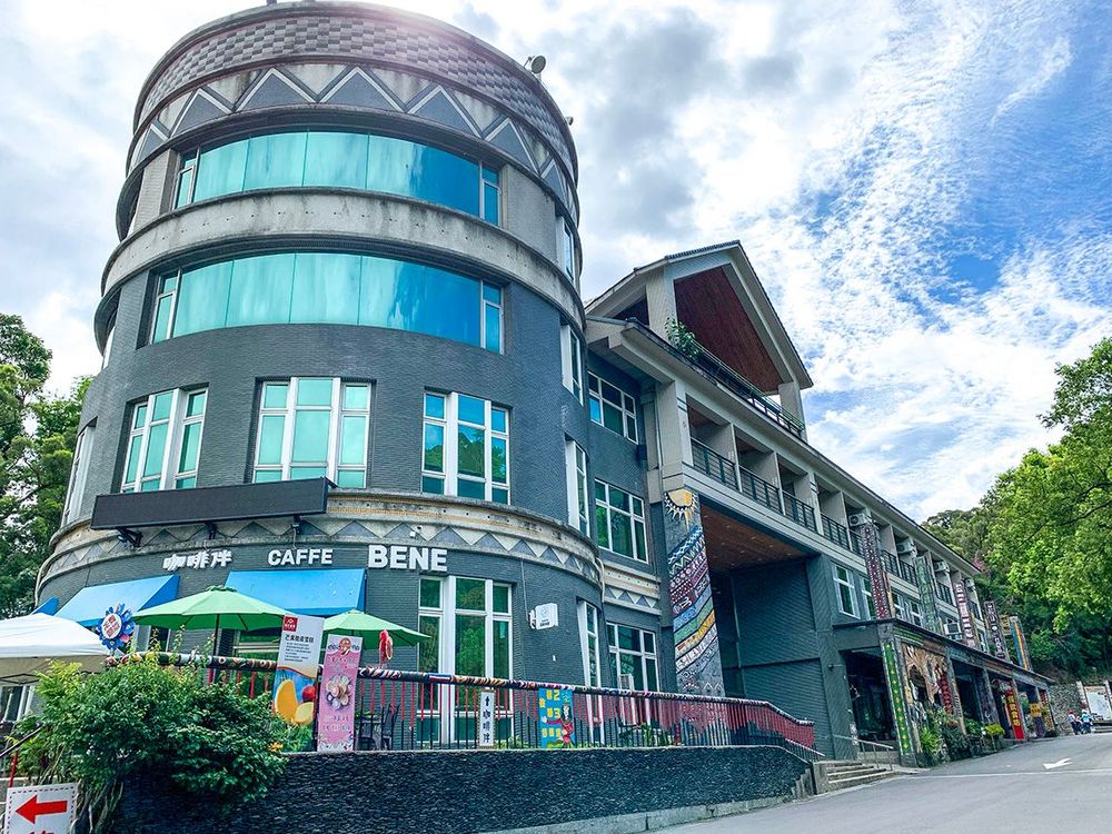 行政大樓 Administrative Building 照片拍攝者：原住民族委員會原住民族文化發展中心 / 拍攝日期：2022