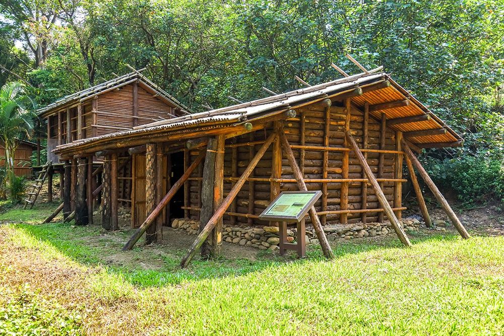 中部半穴式住家 Truku Half-Underground Dwelling 照片拍攝者：原住民族委員會原住民族文化發展中心 / 拍攝日期：2022
