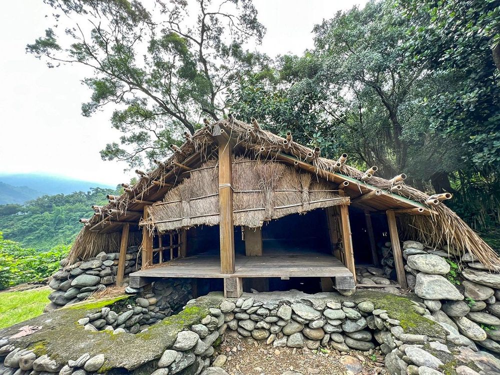東清社家屋 Traditional Yami (Tao) House in Iranmeylek 照片拍攝者：原住民族委員會原住民族文化發展中心 / 拍攝日期：2022