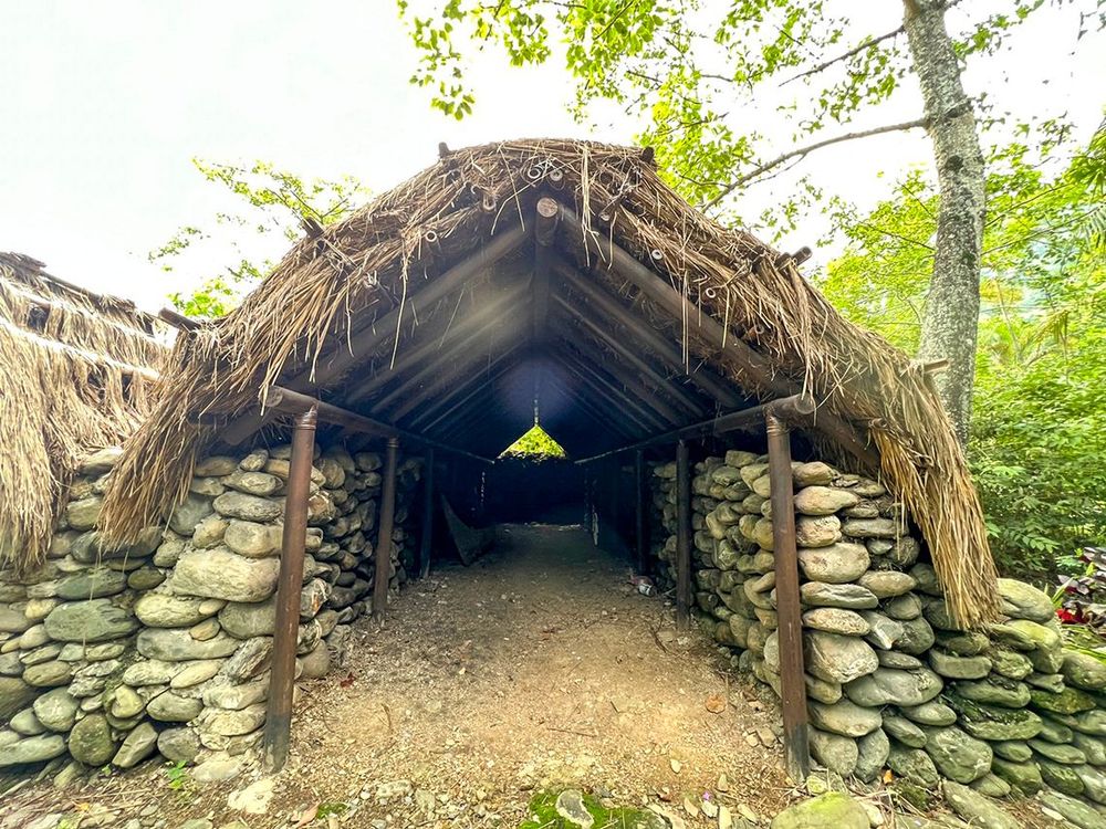 雅美族船屋 Traditional Yami Boathouse 照片拍攝者：原住民族委員會原住民族文化發展中心 / 拍攝日期：2022