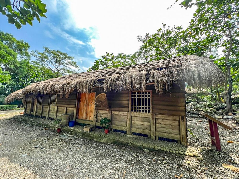 撒奇萊雅族傳統家屋 Traditional Sakizaya Dwelling 照片拍攝者：原住民族委員會原住民族文化發展中心 / 拍攝日期：2022