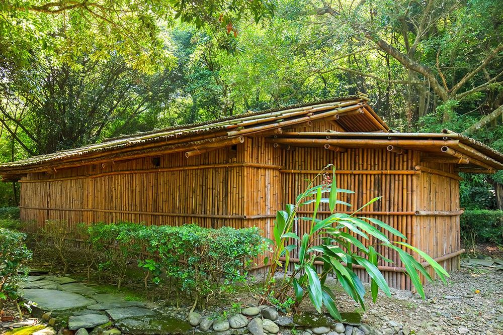 瓦羅社住家 Traditional Saisiyat House in Waluo Village 照片拍攝者：原住民族委員會原住民族文化發展中心 / 拍攝日期：2022