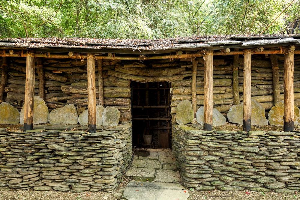 賽德克族傳統家屋 Traditional Sediq Dwelling 照片拍攝者：原住民族委員會原住民族文化發展中心 / 拍攝日期：2022