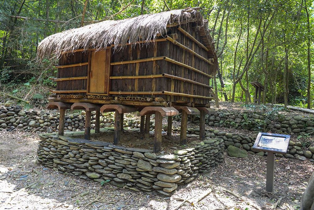 賽德克族傳統穀倉 Traditional Sediq Storage 照片拍攝者：原住民族委員會原住民族文化發展中心 / 拍攝日期：2022