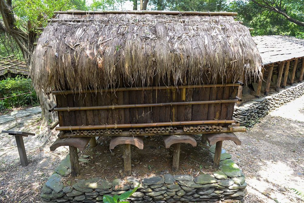 賽德克族傳統穀倉 Traditional Sediq Storage 照片拍攝者：原住民族委員會原住民族文化發展中心 / 拍攝日期：2022