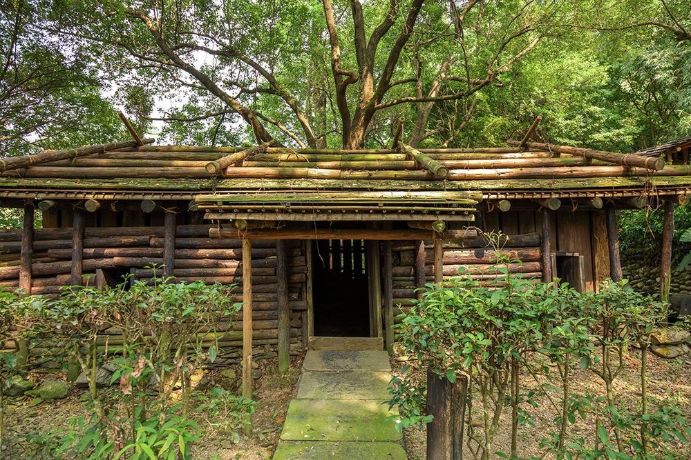 南山社住家 Traditional Atayal House in Nanshan Village 照片拍攝者：原住民族委員會原住民族文化發展中心 / 拍攝日期：2022