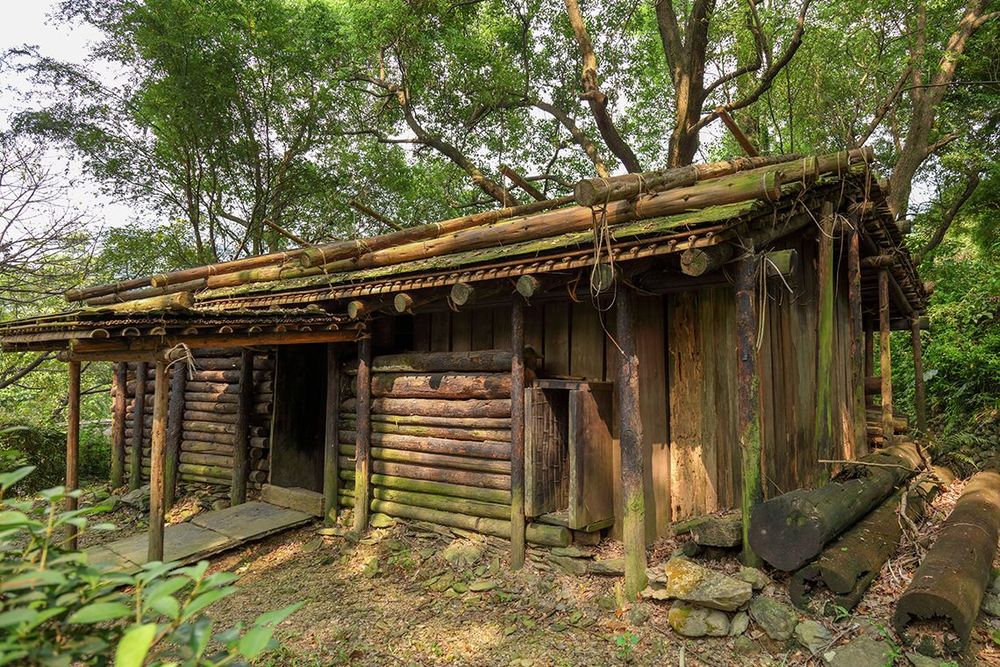 南山社住家 Traditional Atayal House in Nanshan Village 照片拍攝者：原住民族委員會原住民族文化發展中心 / 拍攝日期：2022