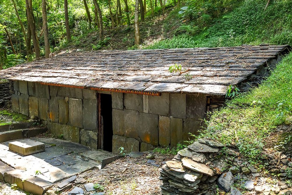良久社住家 Traditional House in Liangjiu Village 照片拍攝者：原住民族委員會原住民族文化發展中心 / 拍攝日期：2022