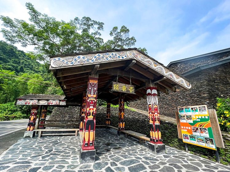 09候車亭＆遊園車 Bus Shelter ＆ Park Shuttles