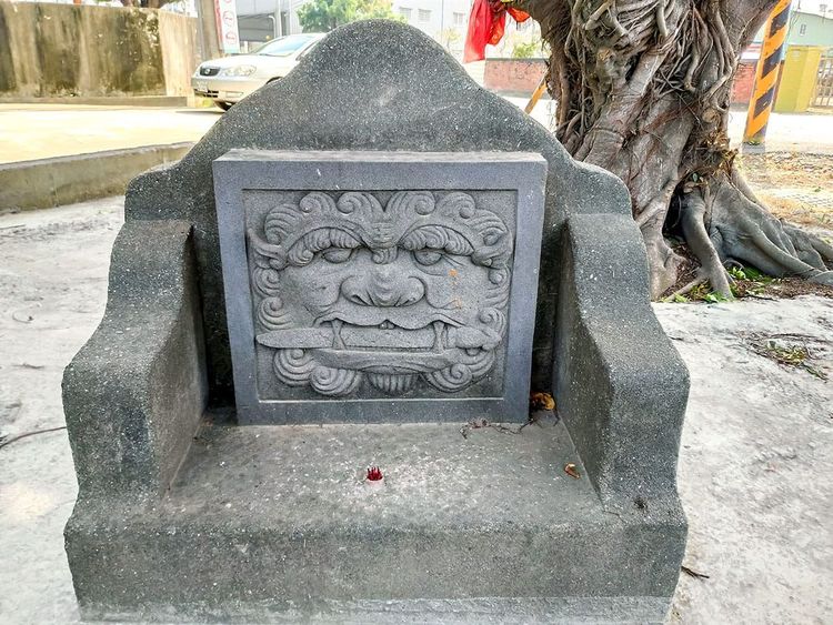 16劍獅